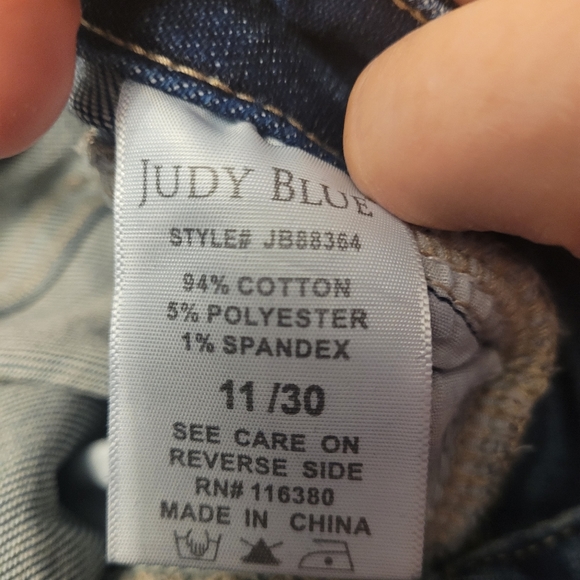 Judy Blue Western Front Yoke Skinny - Picture 3 of 3